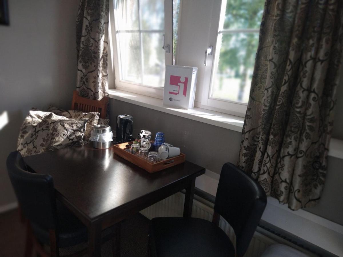 B&B-Hotel De Joremeinshoeve Kaatsheuvel Εξωτερικό φωτογραφία